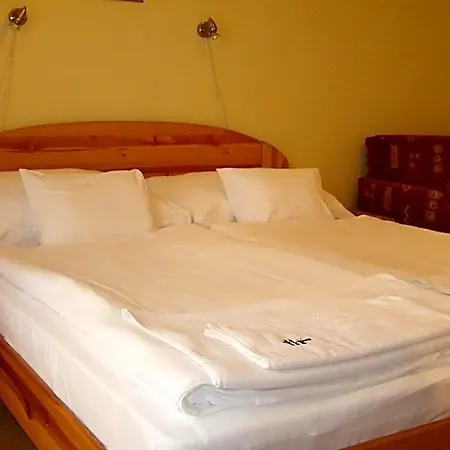 Thermal Apartmanhaz Hotel Komárom