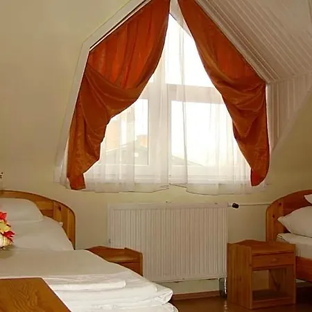 Thermal Apartmanhaz 2* Komárom